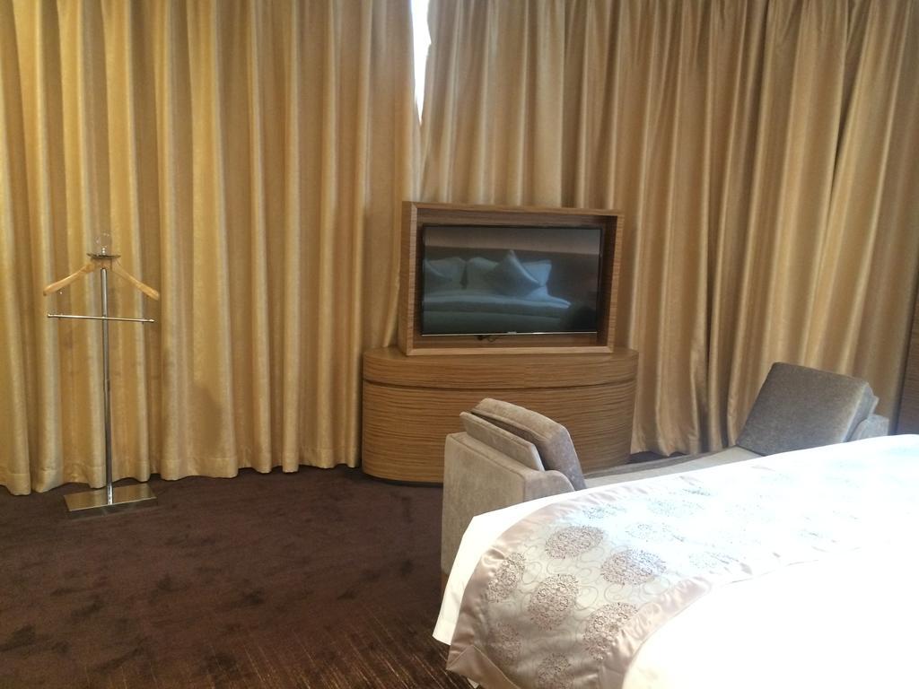 Shenzhen Baoan Plus Gems Cube Hotel Eksteriør bilde
